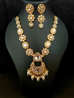 Pranav art Alloy Gold-plated White Jewellery Set(Pack of 1)