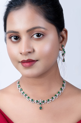 KD JEWELLERS Brass Green Jewellery Set(Pack of 1)