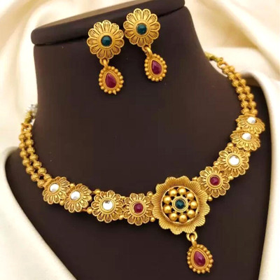 J D Jewellers Alloy Gold-plated Gold, Maroon, Green Jewellery Set(Pack of 1)