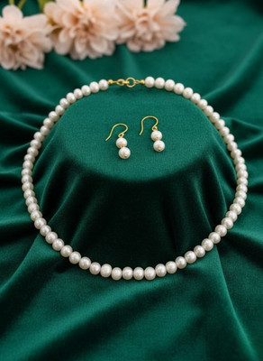 V.V. Sons Alloy Gold-plated White Jewellery Set(Pack of 1)
