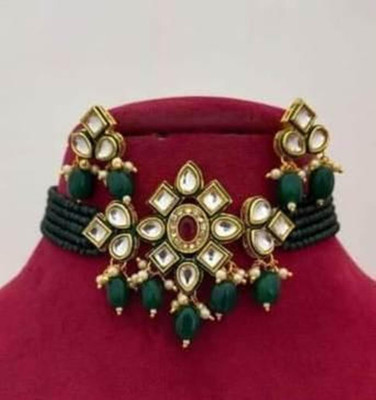 MB Creation Mother of Pearl Gold-plated Green Jewellery Set(Pack of 1)