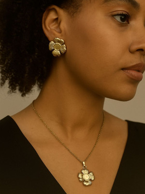 KALAVAATHI Stainless Steel Gold-plated Gold Jewellery Set(Pack of 1)