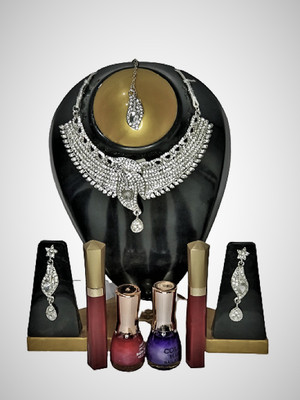 Divyanifashions Alloy Silver Jewellery Set(Pack of 1)