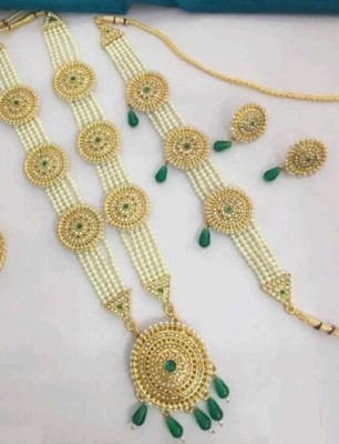 SHUBHANGI Brass Gold-plated Green Jewellery Set(Pack of 1)