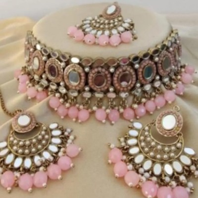 SHRISHTI FASHION Alloy Gold-plated Pink Jewellery Set(Pack of 4)