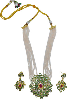 Gayatri Alloy Gold-plated Green Jewellery Set(Pack of 1)