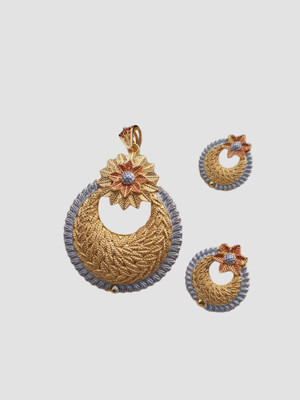 DELOCRAFT Brass, Alloy Gold-plated Gold Jewellery Set(Pack of 1)