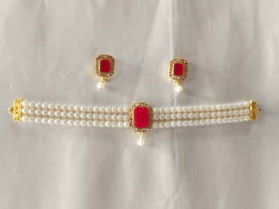 MAnzil Alloy Gold-plated Red Jewellery Set(Pack of 1)