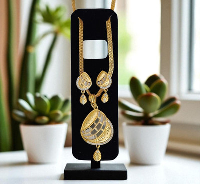 Shifa Enterprises Brass Gold-plated Gold Jewellery Set(Pack of 1)