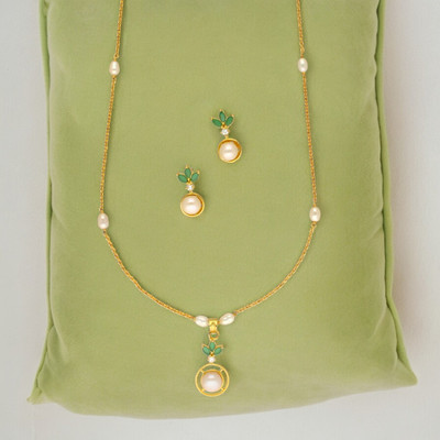 Sri Jagdamba Pearls Alloy Gold-plated White Jewellery Set(Pack of 2)