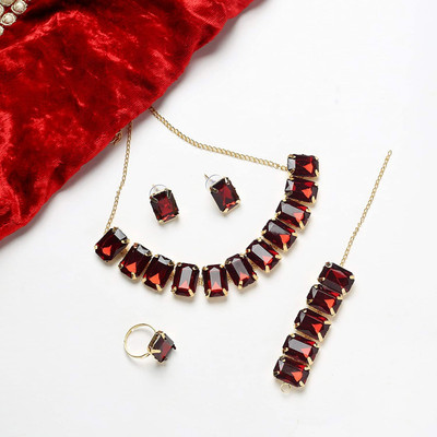 Handicraft Kottage Brass Gold-plated Maroon Jewellery Set(Pack of 1)