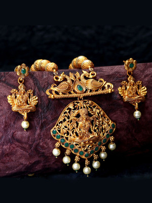 CHARMING JEWELS Alloy Gold-plated Green Jewellery Set(Pack of 1)