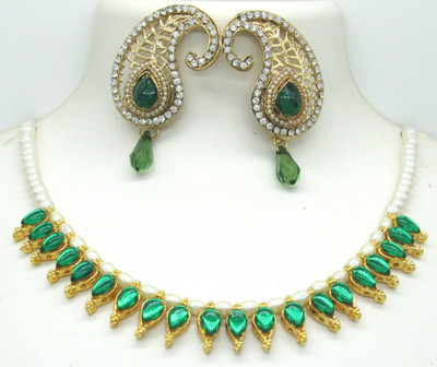 SHREE MAULI CREATION Alloy Gold-plated Green Jewellery Set(Pack of 3)