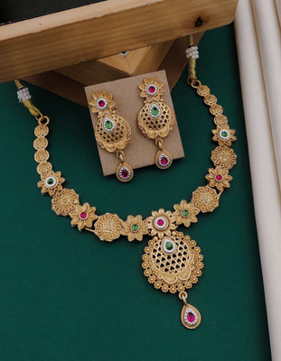 SHIVAY FASHION HUB Alloy Gold-plated Gold Jewellery Set(Pack of 1)