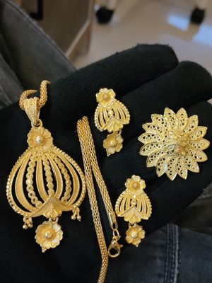 Bhagavati creation Brass Gold-plated Gold Jewellery Set(Pack of 1)