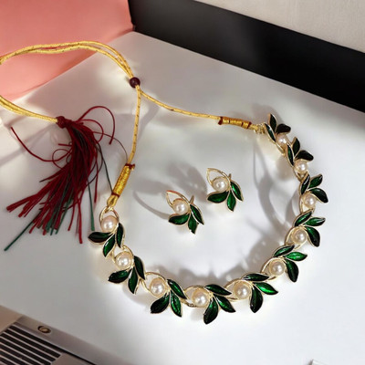 AK JEWEL STORES Alloy Gold-plated Green Jewellery Set(Pack of 3)