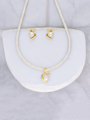 Sri Jagdamba Pearls Mother of Pearl Gold-plated White Jewellery Set(Pack of 1)