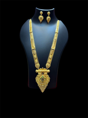 RNJewels Alloy Gold-plated Gold Jewellery Set(Pack of 1)