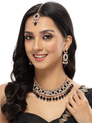 Sukkhi Alloy Gold-plated Black Jewellery Set(Pack of 1)