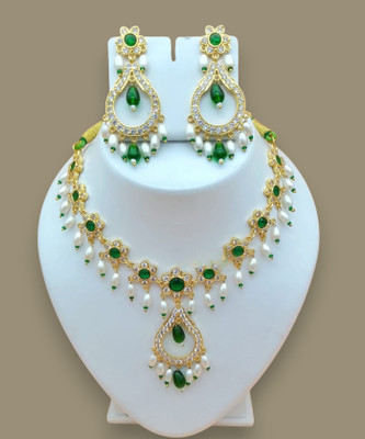 BAPUJII Alloy Gold-plated Green Jewellery Set(Pack of 1)