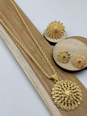 UNIVERS FASHION TRENDDS Brass Gold-plated Gold Jewellery Set(Pack of 1)