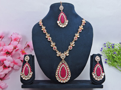 VATSALYA creation Alloy Gold-plated Ruby Red Jewellery Set(Pack of 1)
