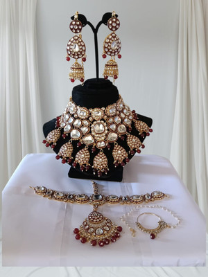Kanku And Radha Alloy Maroon Jewellery Set(Pack of 1)