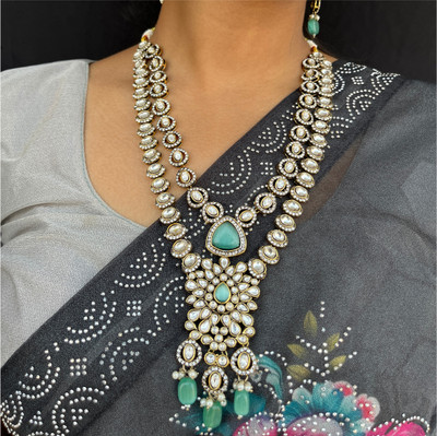 Vasudhara Brass 800 Silver Green Jewellery Set(Pack of 1)