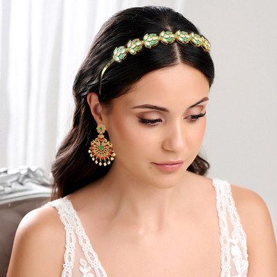 University Trendz Alloy Gold-plated Multicolor Jewellery Set(Pack of 1)