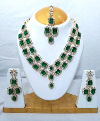 Brinah Brass Silver Green Jewellery Set(Pack of 1)