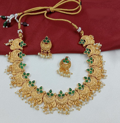 Manmohini Alloy Gold-plated Green Jewellery Set(Pack of 1)