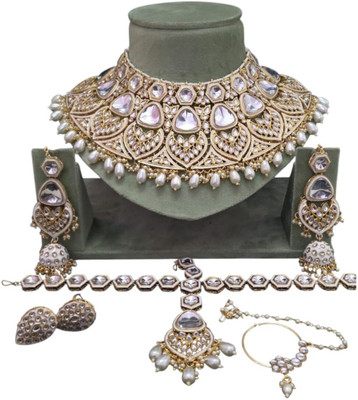 Kanku And Radha Alloy Gold-plated White Jewellery Set(Pack of 1)