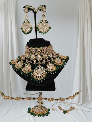 Kanku And Radha Alloy Green Jewellery Set(Pack of 1)