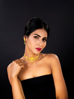 Manikya Brass Gold-plated Gold Jewellery Set(Pack of 1)