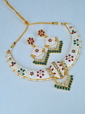 Fabuza Alloy White Jewellery Set(Pack of 1)