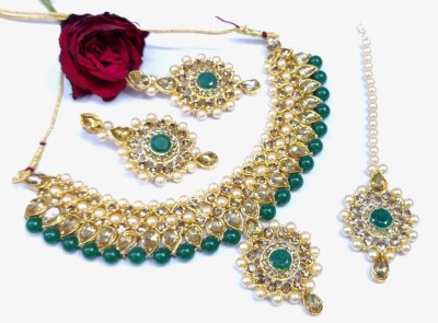 vaishnavi imitation Alloy Gold-plated Green Jewellery Set(Pack of 1)