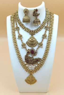 Joyful Alloy Gold-plated Red Jewellery Set(Pack of 1)