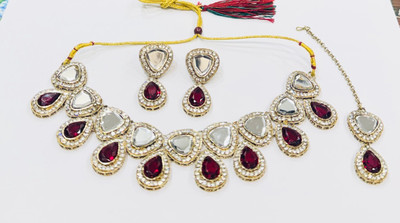 UWISH Alloy Maroon Jewellery Set(Pack of 1)