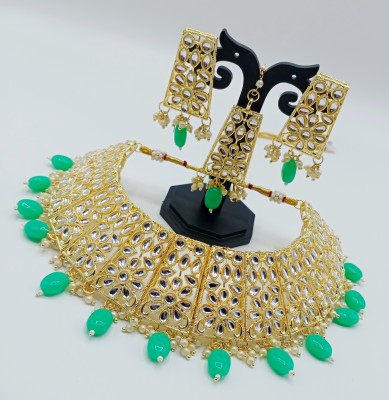 Sonakshi Brass Gold-plated Green Jewellery Set(Pack of 1)