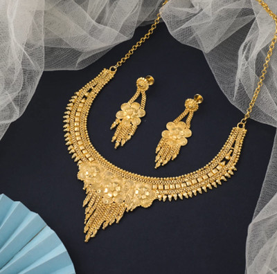 DP PRODUCTIONS AND CREATIONS Alloy Gold Jewellery Set(Pack of 1)