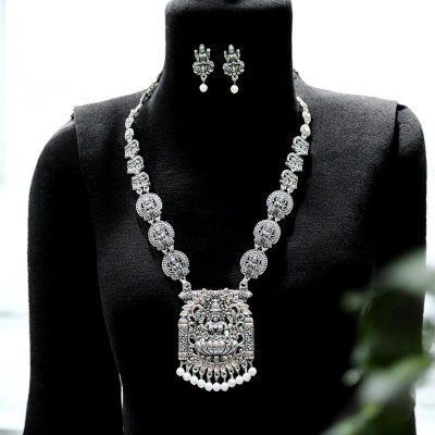 Antico Alloy Silver Silver, White Jewellery Set(Pack of 1)