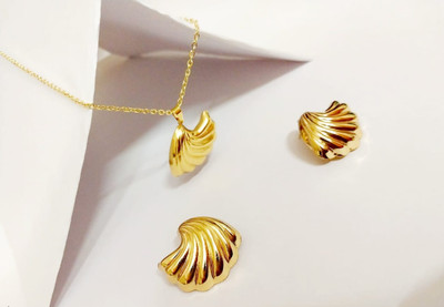 AKARISHIT Stainless Steel Gold-plated Gold Jewellery Set(Pack of 1)