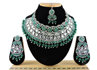 VATSALYA creation Alloy Gold-plated Green Jewellery Set(Pack of 1)