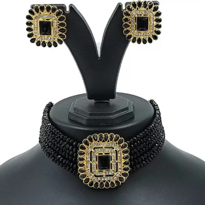 Nivaan Alloy Gold-plated Black Jewellery Set(Pack of 1)