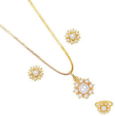 Diva creation Golden chain pendent with combo set 03 Brass Beads Brass Pendant Set