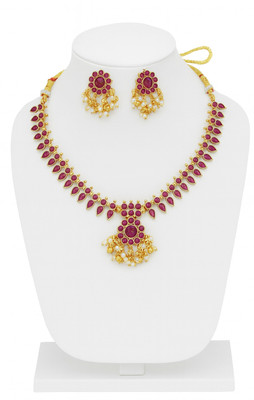 RSJewela Brass Brass Red Jewellery Set(Pack of 1)