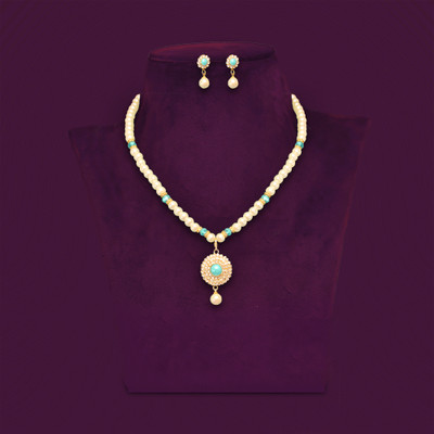 kashvi pearls and jewellers Shell Gold-plated White Jewellery Set(Pack of 1)