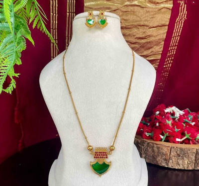 Joyful Alloy Gold-plated Green Jewellery Set(Pack of 1)