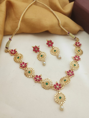 AARYA ENTERPRISES Metal, Dori Gold-plated Maroon, White Jewellery Set(Pack of 1)
