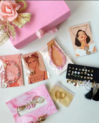 Brijsun Metal, Crystal, Alloy Gold-plated Multicolor, Gold, Pink Jewellery Set(Pack of 1)